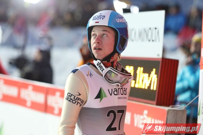 040 Aleksander Zniszczo